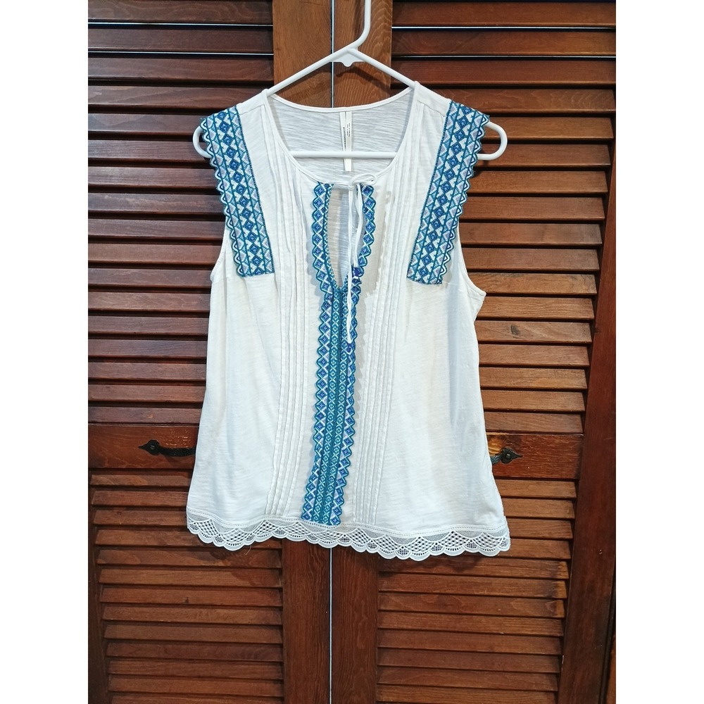 Anthropologie Size Large White Cotton w/ Blue Embroidery Sleeveless Top Blouse